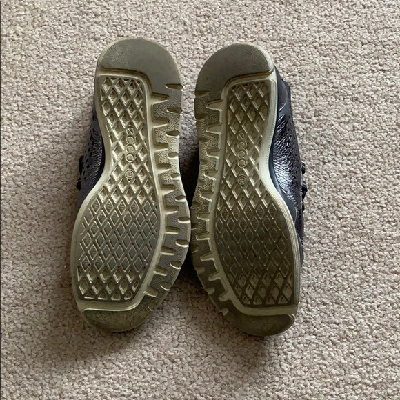 Ecco // Running Shoes - Picture 3 of 3